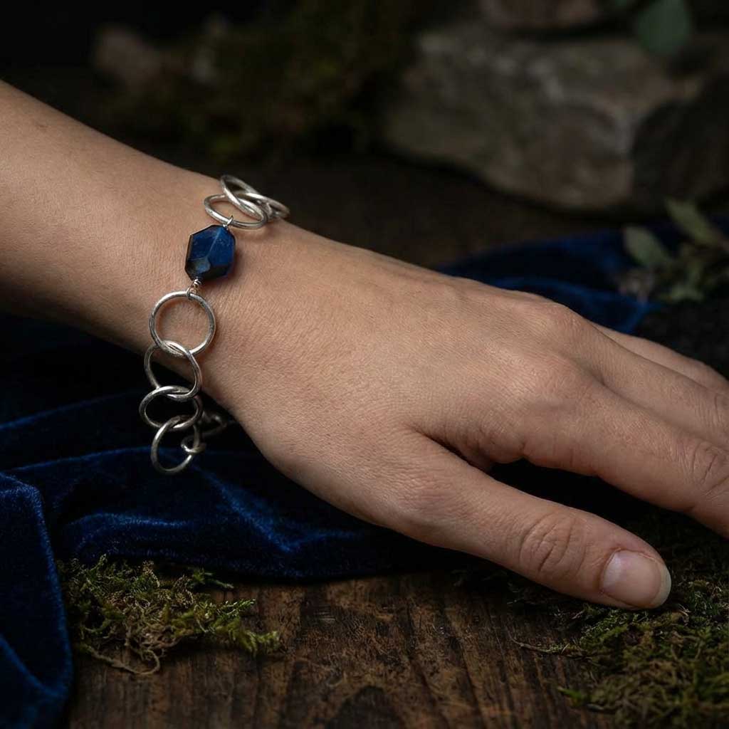 Silver Bracelet with Labradorite Stone